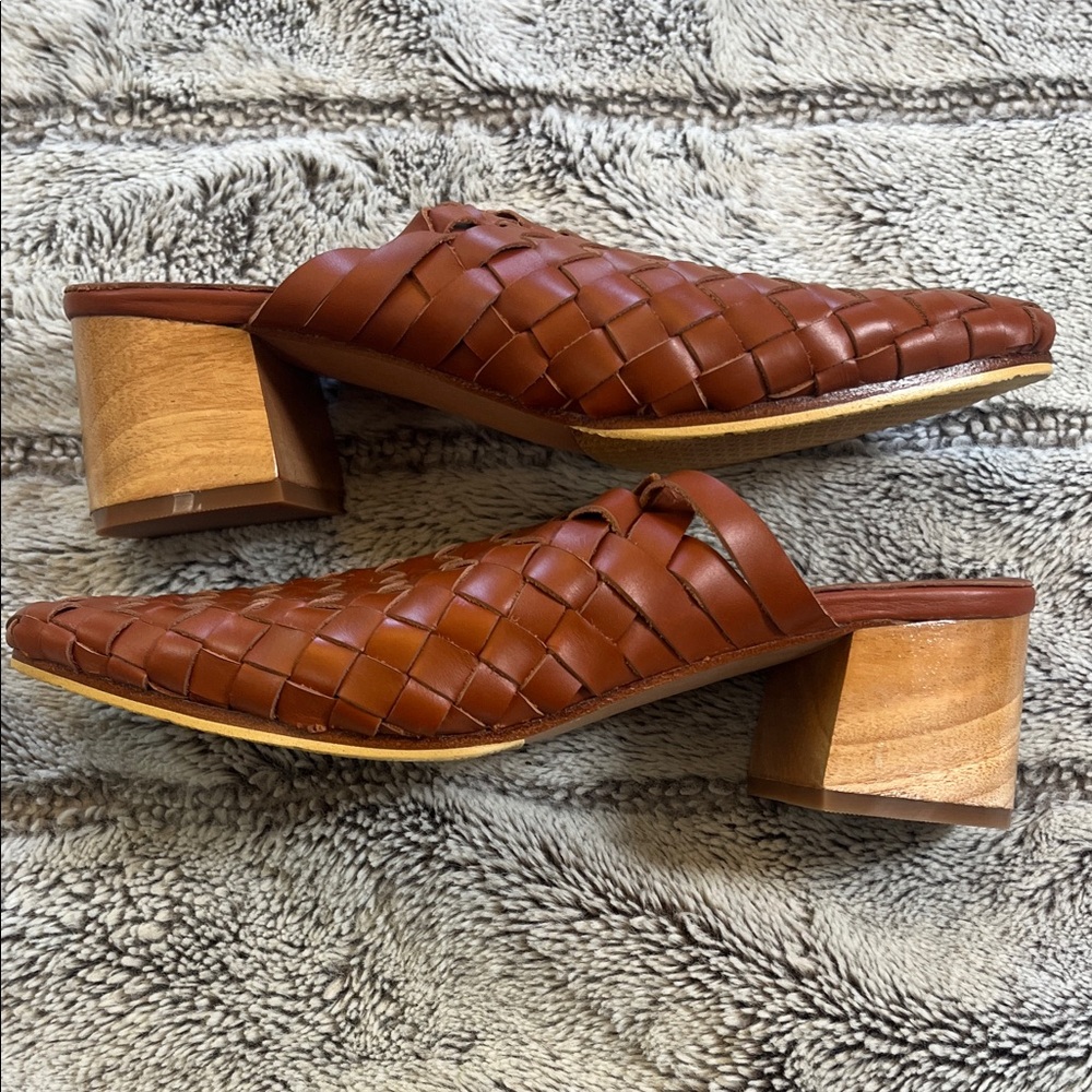Liberte Women's  Cognac Brown Woven Leather Mules - Picture 3 of 4